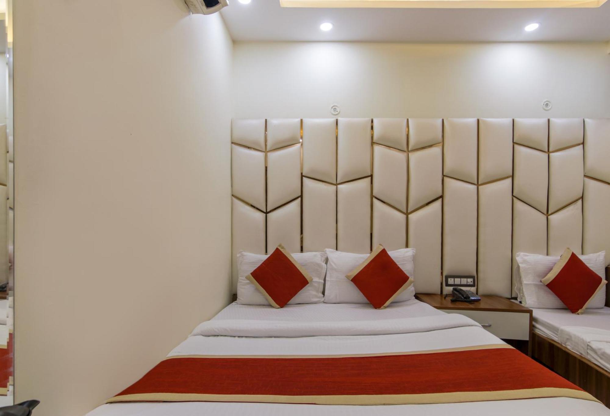 THE PRICE HOTELS MAIN BAZAR PAHAR GANJ NEW DELHI